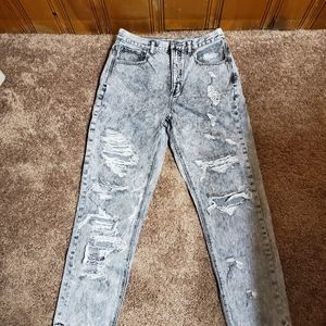AEO Mommy fit gray distressed jeans